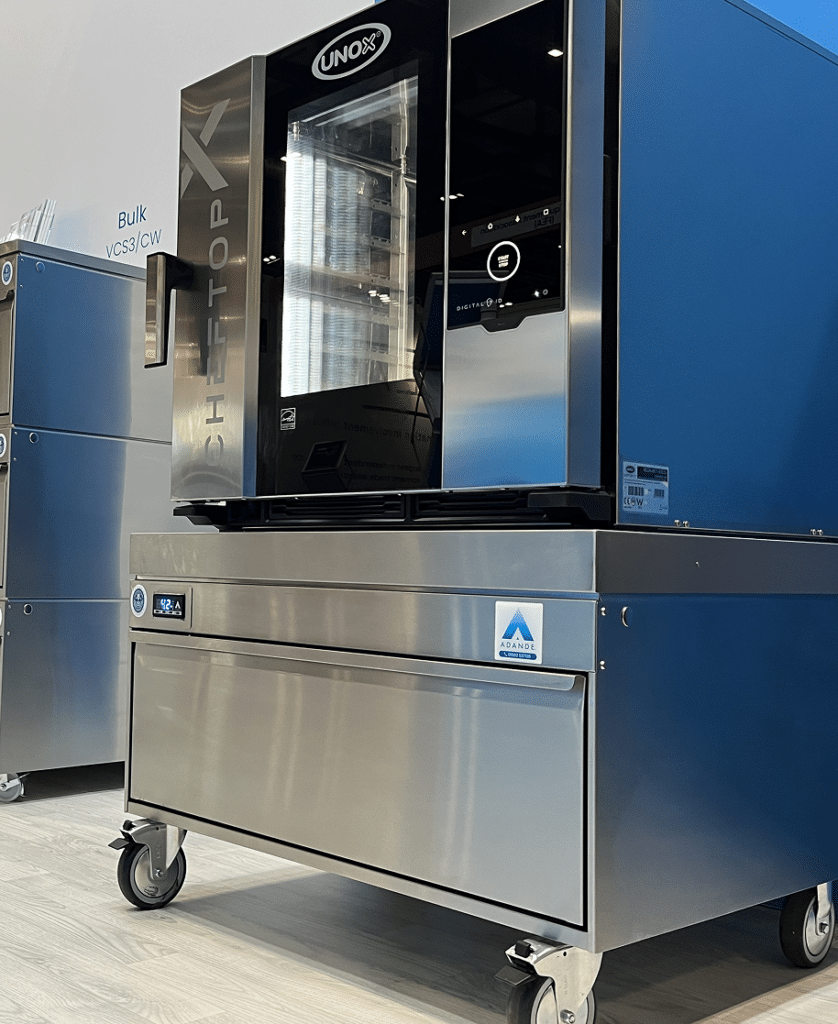 UNOX CHEFTOP X AND ADANDE VCR1 REFRIGERATED DRAWER